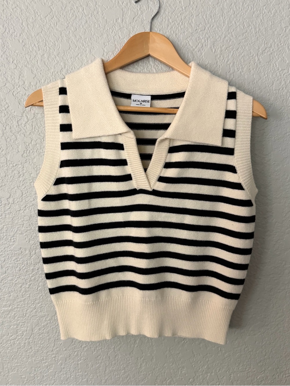 Moonrise Sleeveless Collared Knit Tank in Cream and Black